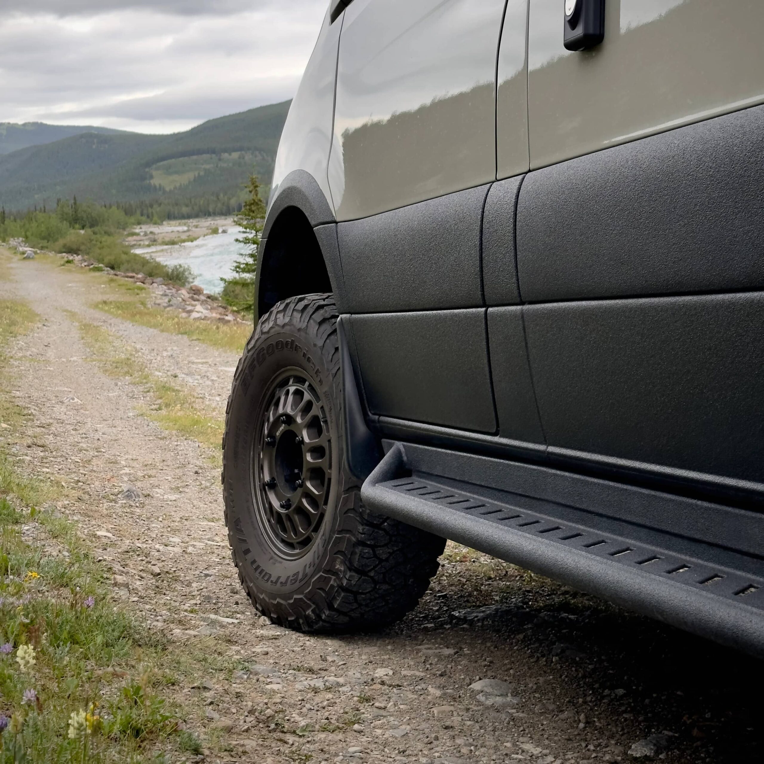 backland-apex-slider-drop-style